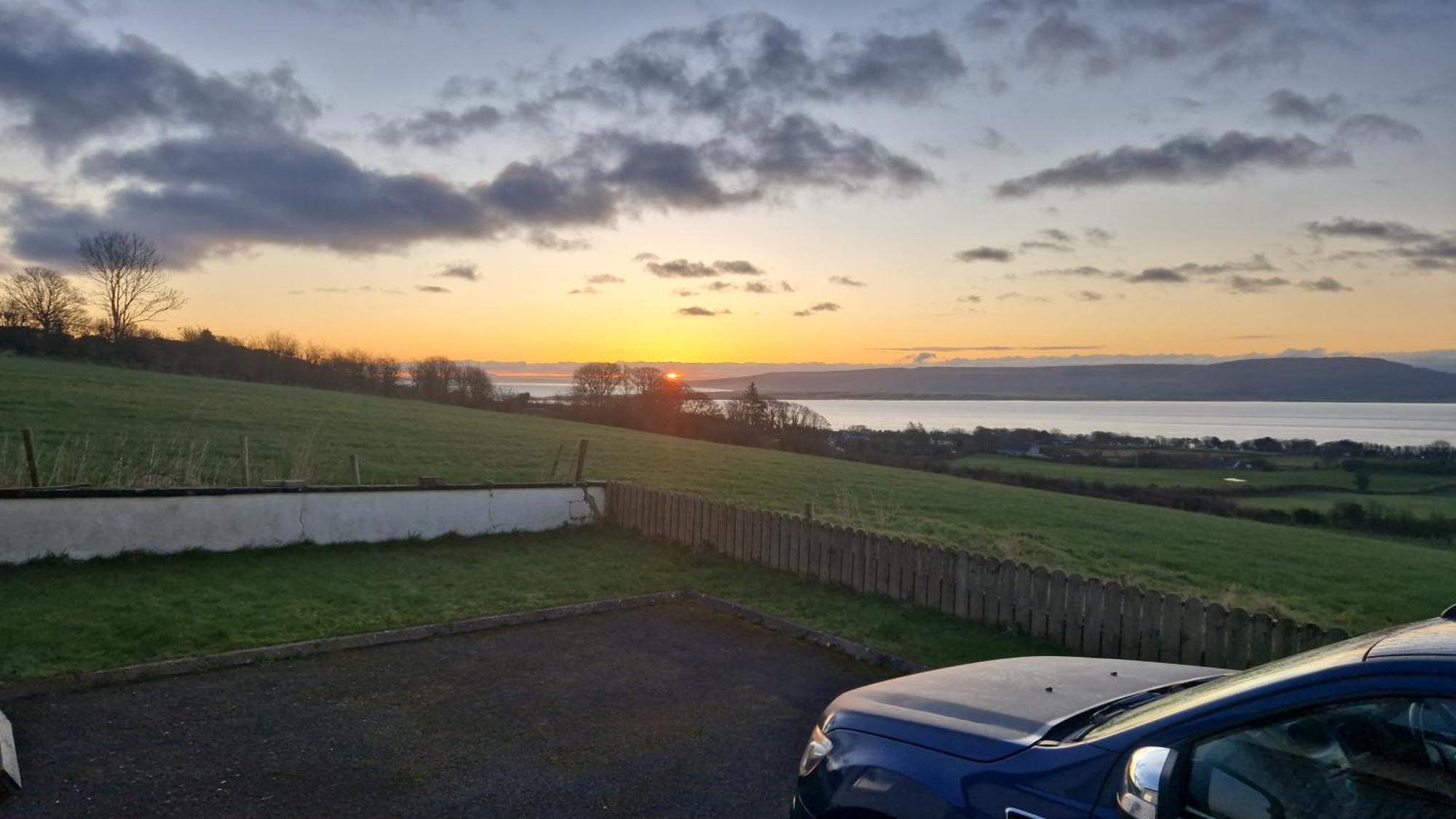 Holiday home Hillhead's Sea View Escape *