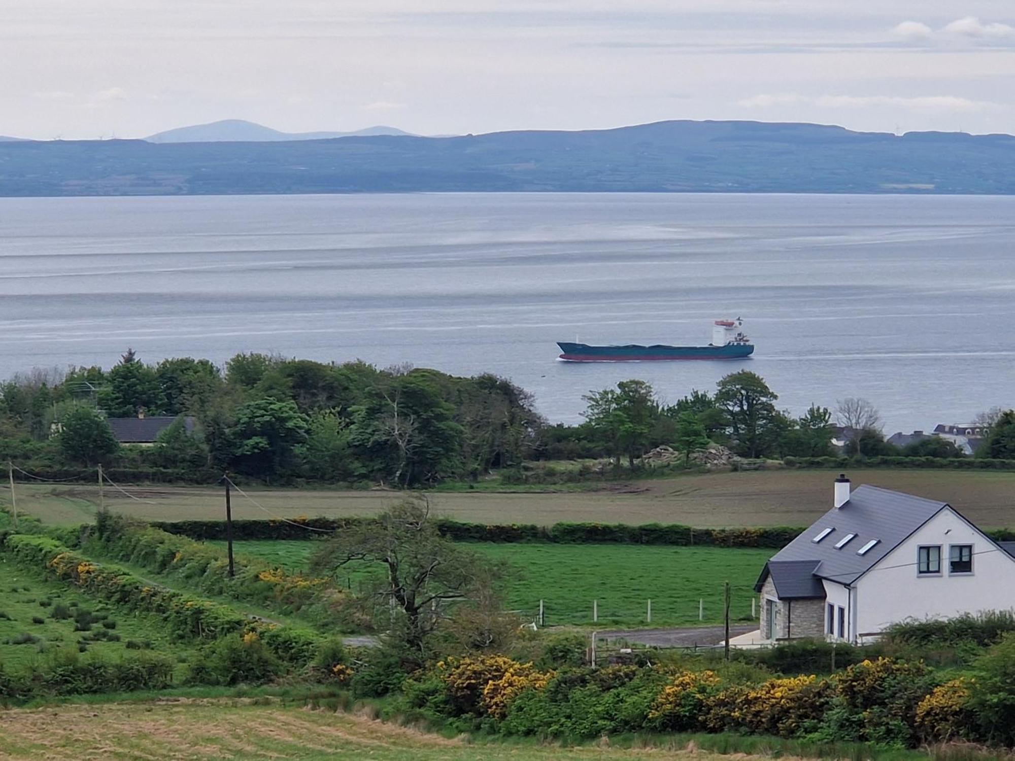 Hillhead's Sea View Escape *